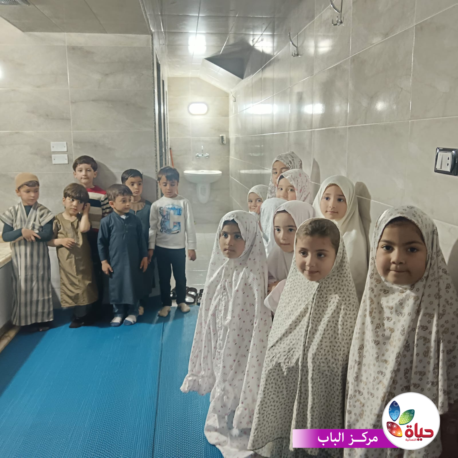 رحلة جميلة مع أطفالنا إلى المسجد لأداء صلاة الجماعة